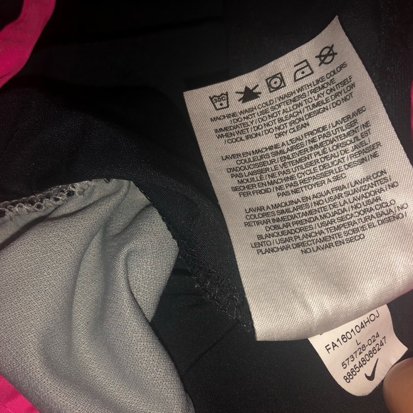 Shorts - Picture 3 of 7